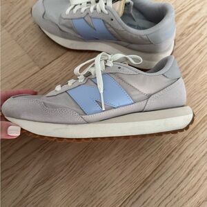 New Balance 237 size 6.5